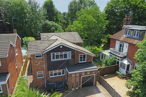 4 bedroom detached house for sale, Ray Park Road, Maidenhead, SL6