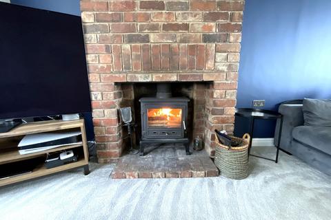 3 bedroom semi-detached house for sale, Highmoor Road, Rowley Regis B65