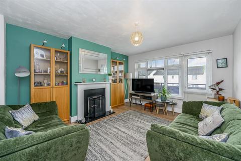 undefined, Cherrydown Avenue, Chingford