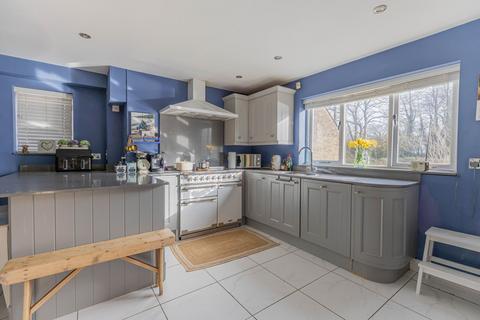 4 bedroom detached house for sale, Lea, Malmesbury, SN16