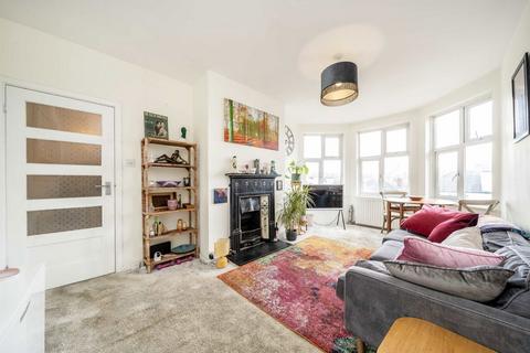 1 bedroom flat for sale, Whitton Road, Twickenham TW1
