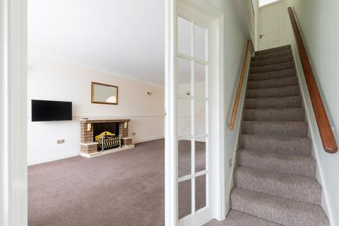 3 bedroom terraced house for sale, Azalea Avenue, Wickford, SS12
