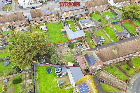 3 bedroom end of terrace house for sale, Morris Gardens, Dartford