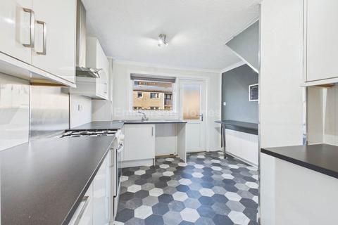 undefined, Tay Place, Johnstone PA5