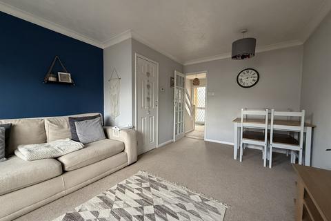 2 bedroom terraced house to rent, Woodleigh Road, Newton Abbot