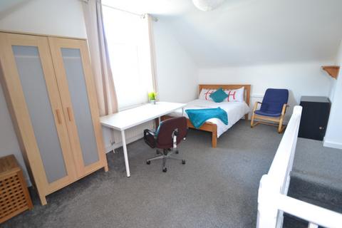 3 bedroom semi-detached house to rent, Hart Street (3 Bed), Nottingham NG7