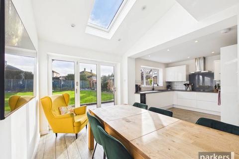 3 bedroom semi-detached house for sale, Heatherden Close, Berkshire RG2