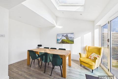 3 bedroom semi-detached house for sale, Heatherden Close, Berkshire RG2