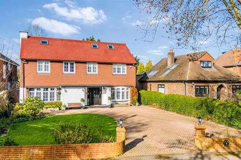 6 bedroom detached house for sale, Cunningham Road, Banstead