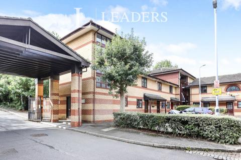 Studio to rent, Pincott Place, London, SE4