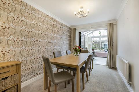 4 bedroom detached house for sale, Shearwater Drive, Bicester, OX26