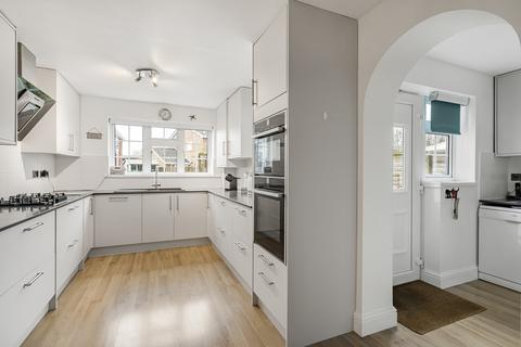 4 bedroom detached house for sale, Shearwater Drive, Bicester, OX26