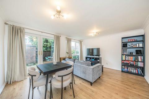 Larch Close, London SW12