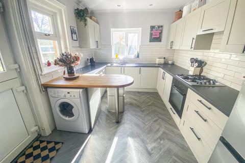 3 bedroom terraced house for sale, Shillito Road, Poole BH12