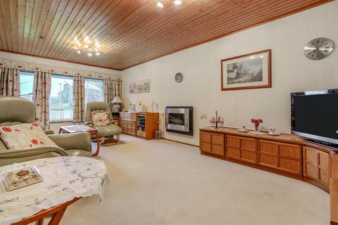 4 bedroom detached house for sale, Whitefields Drive, Richmond