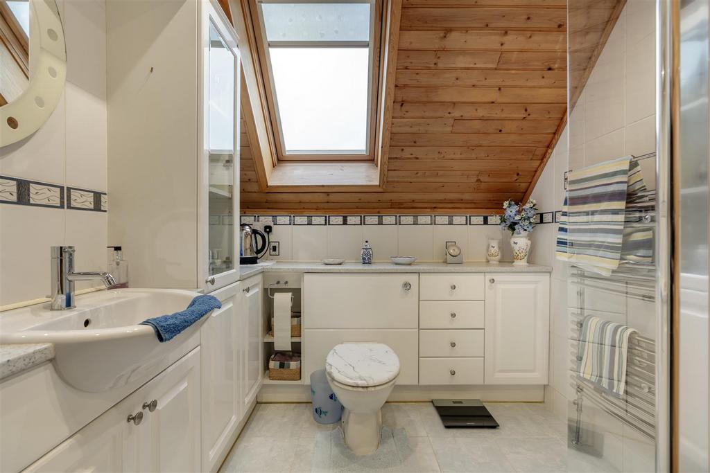 8679027-interior17.jpg