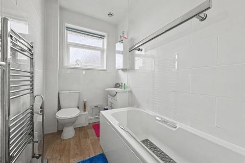 1 bedroom flat for sale, Broadstone