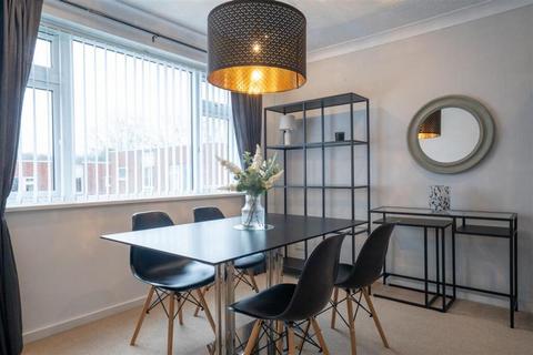 2 bedroom flat for sale, Tanhouse Farm Road, Solihull, B92