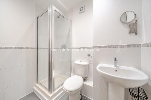 2 bedroom flat to rent, Princes Way, Southfields, London, SW19