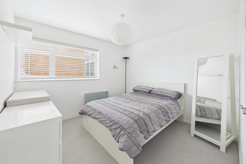 undefined, Hucclecote Road, Gloucester