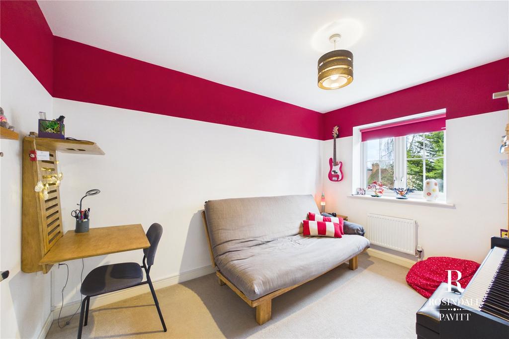 2nd Bedroom