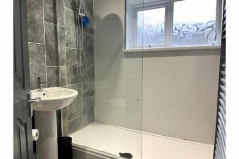 3 bedroom terraced house to rent, Edinburgh Road, Liverpool, L7