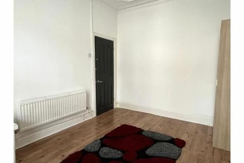 3 bedroom terraced house to rent, Edinburgh Road, Liverpool, L7