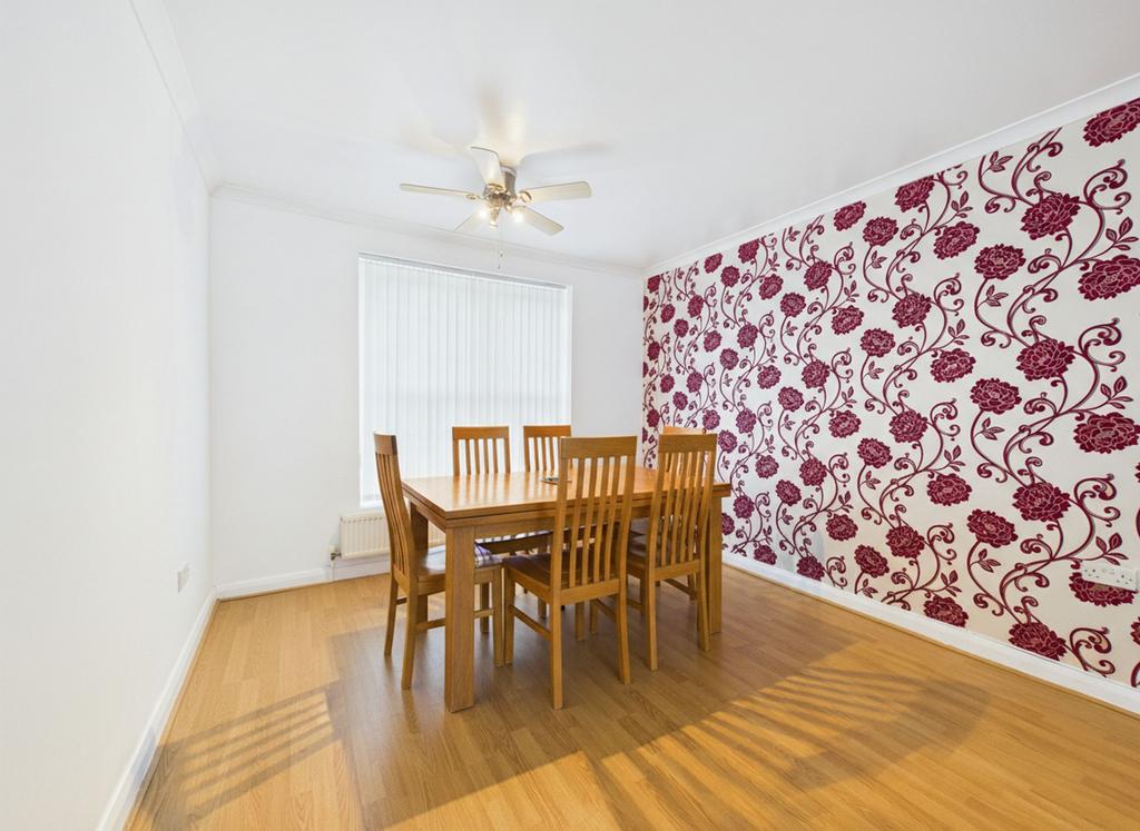 Lounge/Dining Room (Virtually Furnished)