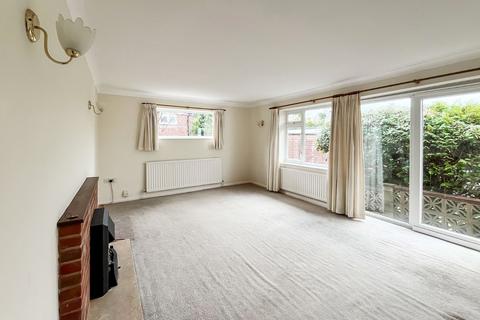 3 bedroom bungalow for sale, Kearsley Drive, Worthing, West Sussex