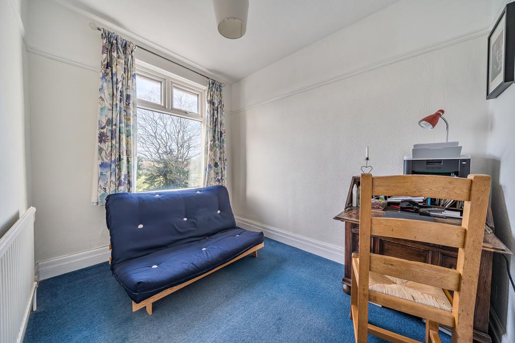 Bedroom/Study