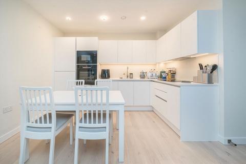 undefined, Middle Road, London W7