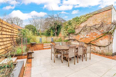 undefined, The Broadway, Lambourn, Hungerford, Berkshire, RG17
