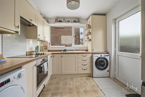 3 bedroom semi-detached house for sale, Broadmead, Killay, Swansea