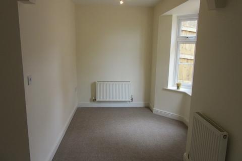 3 bedroom semi-detached house to rent, Llys Y Farchnad, Gowerton, Swansea. SA4 3GR.