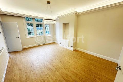 undefined, Woodstock Avenue, London NW11
