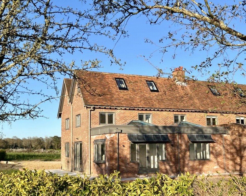 Rear Aspect