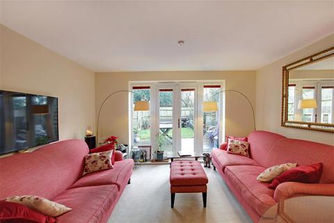 3 bedroom semi-detached house for sale, Orchard Close, Burgess Hill, RH15