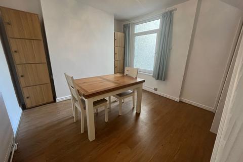 3 bedroom terraced house to rent, Castle Street, Mumbles, SA3