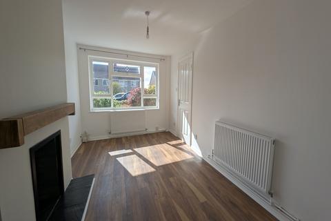 3 bedroom semi-detached house to rent, Ash Grove, Killay, SA2