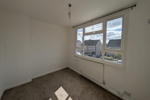 3 bedroom semi-detached house to rent, Ash Grove, Killay, SA2