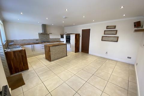 3 bedroom detached house to rent, Llys Teg, Dunvant, SA2