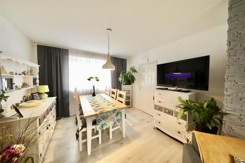 2 bedroom terraced house for sale, Dodswell Grove, Hull