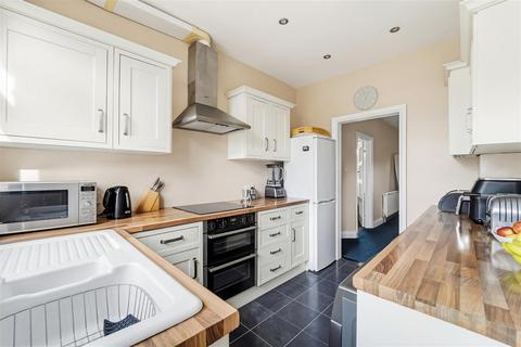 3 bedroom semi-detached house for sale, Wilmot Way, Banstead