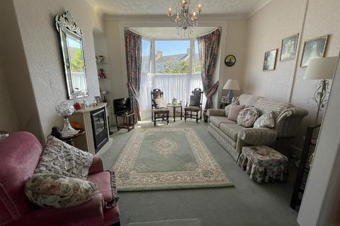 3 bedroom semi-detached house for sale, Glenalla Road, Llanelli