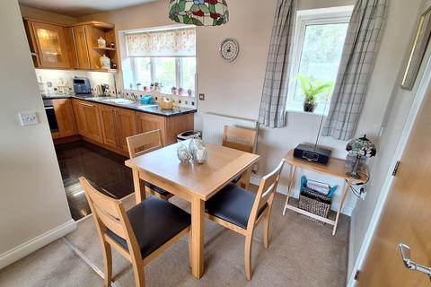 2 bedroom flat for sale, Hilditch Way, Nuneaton, CV11