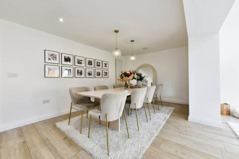 5 bedroom detached house for sale, Hawthorn Drive, Derbyshire SK13