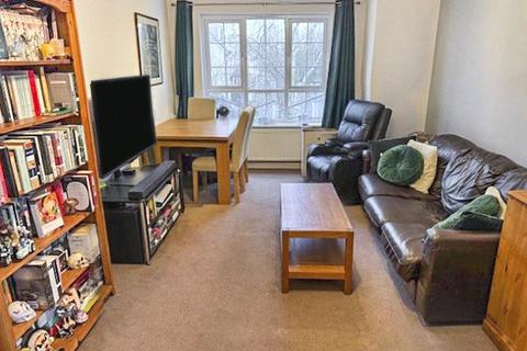2 bedroom apartment for sale, Squirrel Court, Hampshire GU12