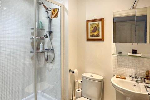 2 bedroom apartment for sale, Squirrel Court, Hampshire GU12