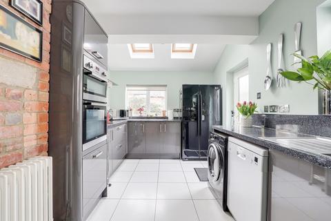 3 bedroom detached house for sale, Douglas Road, Nottingham NG10