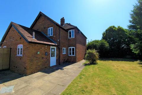 undefined, Broad Lane, Wooburn Green, HP10